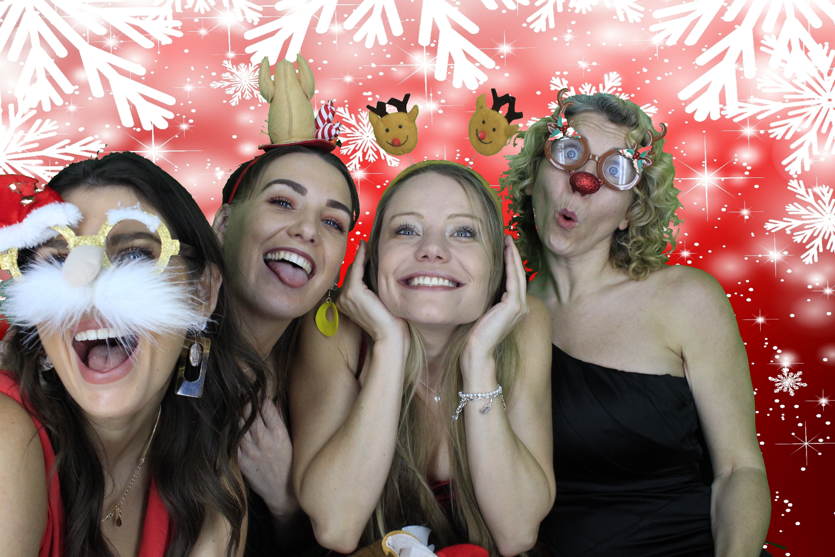 Acosta Europe Christmas Party 2018 | View more photos from the event at gallery.myphotoboothexperience.co.uk/u/MyPhotoBoothExperienceLtd/Acosta-Europe-Christmas-Party-2018